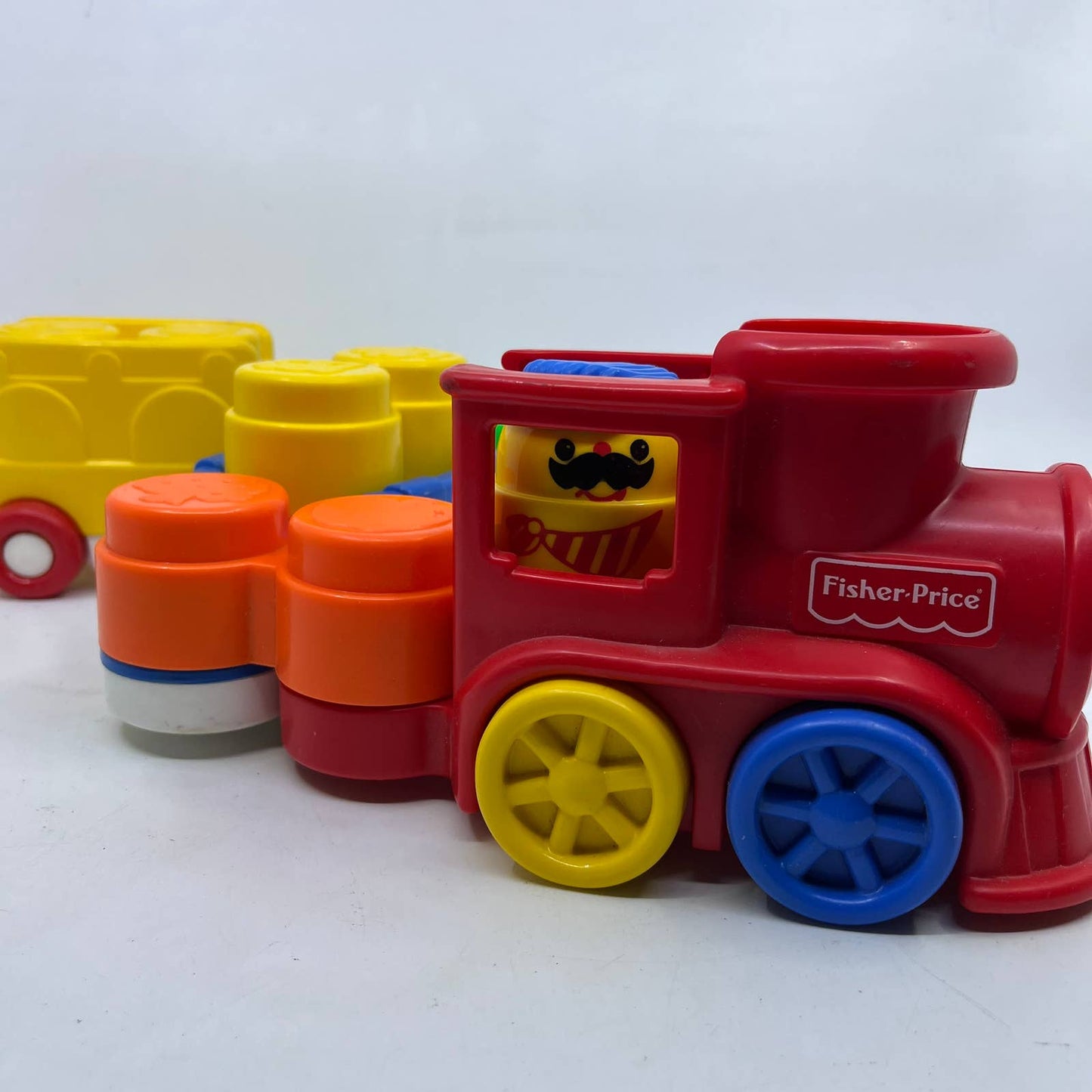 1997 Fisher Price Stack 'n Build Choo Choo Train Children’s Toys 6-36 Months TH9