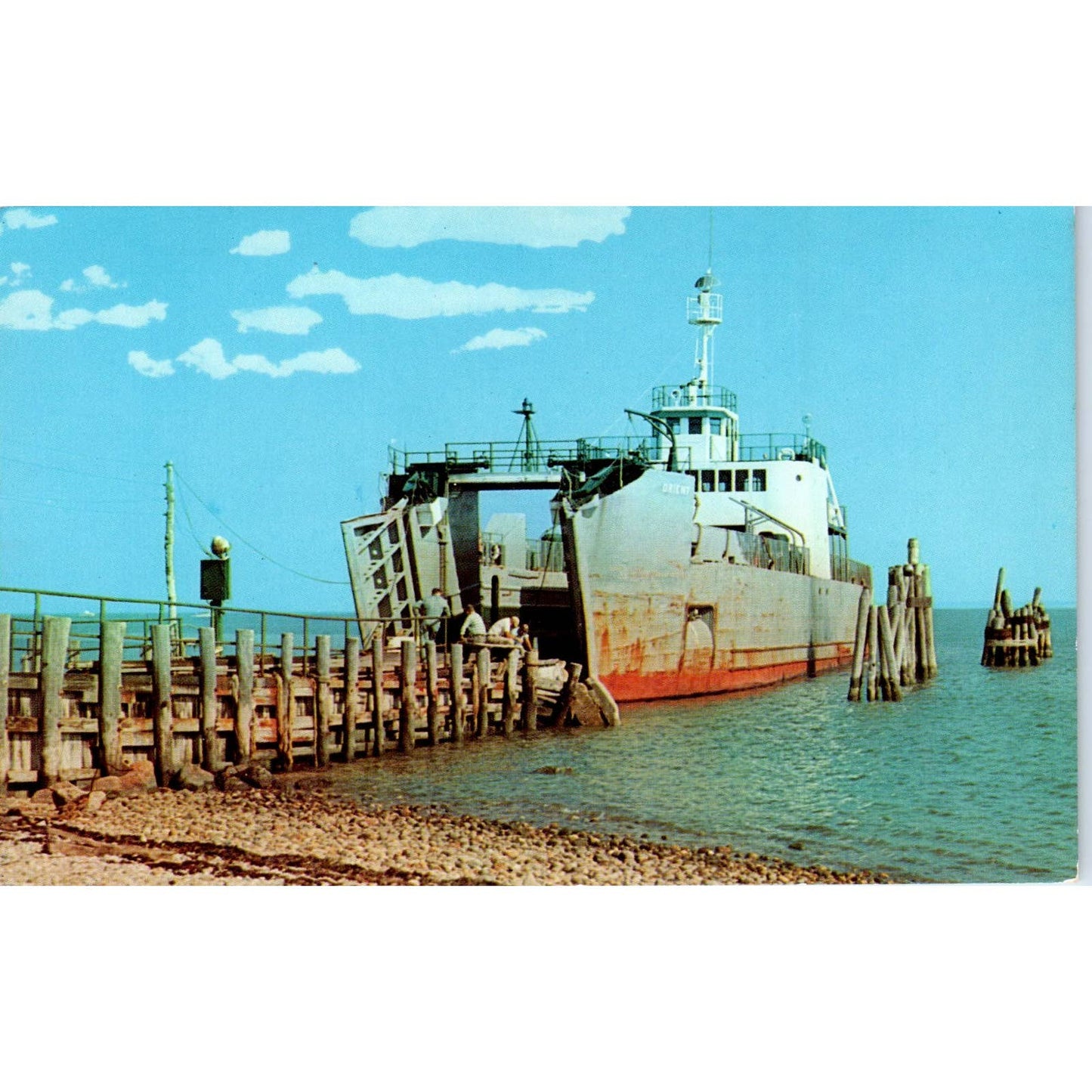 Orient Point New London Ferry Original Postcard TK1-22