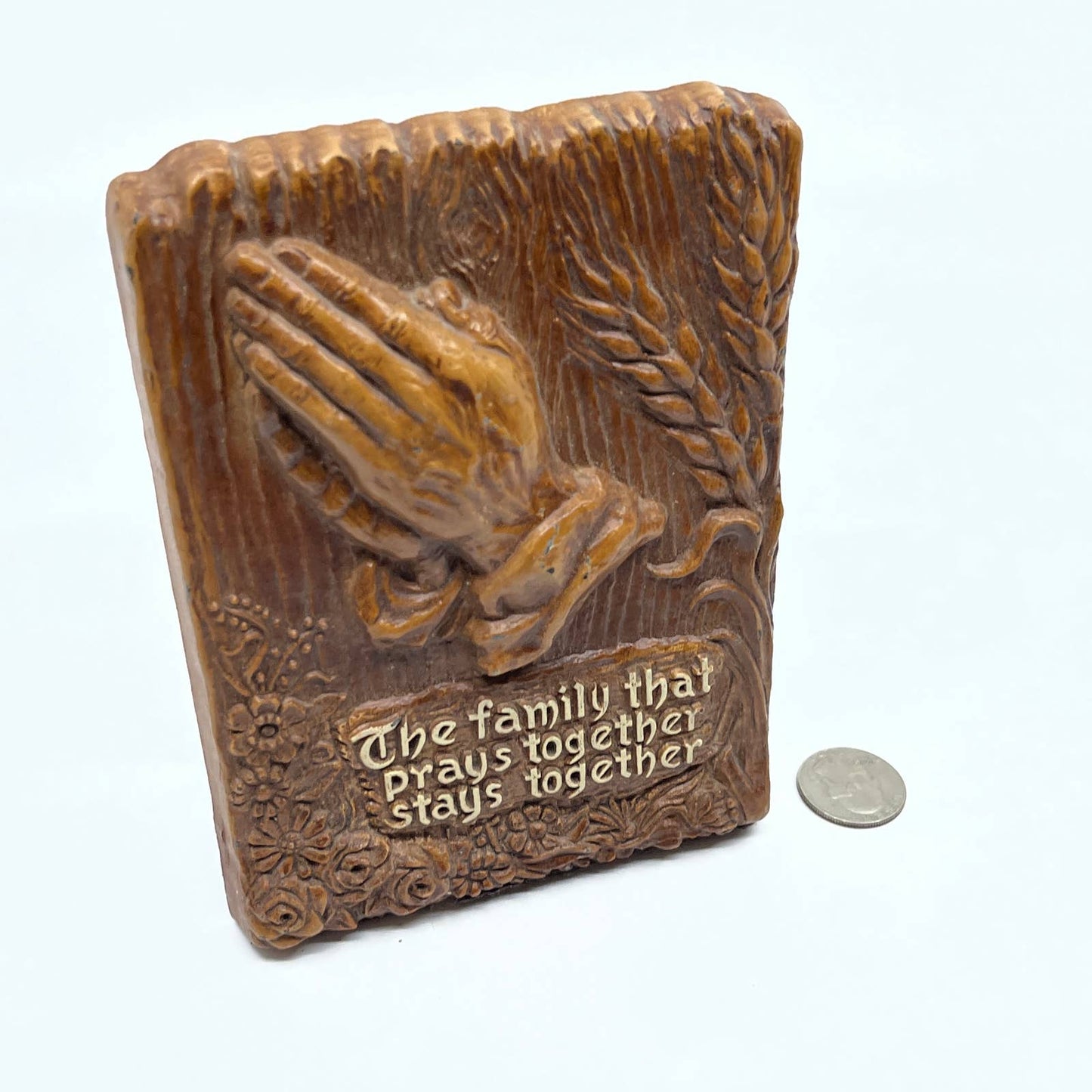 1960 Kitchen Christian Napkin Holder Praying Hands Family Prays Together TF5