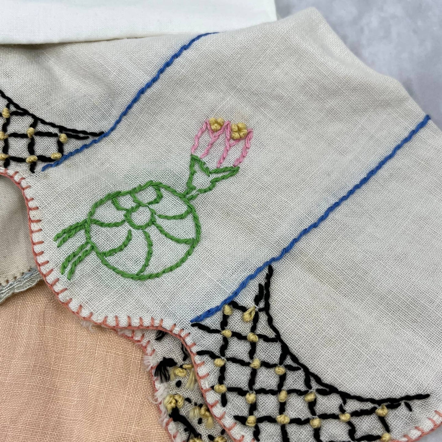 Lot of 6 Vintage Embroidered Handkerchiefs TJ6