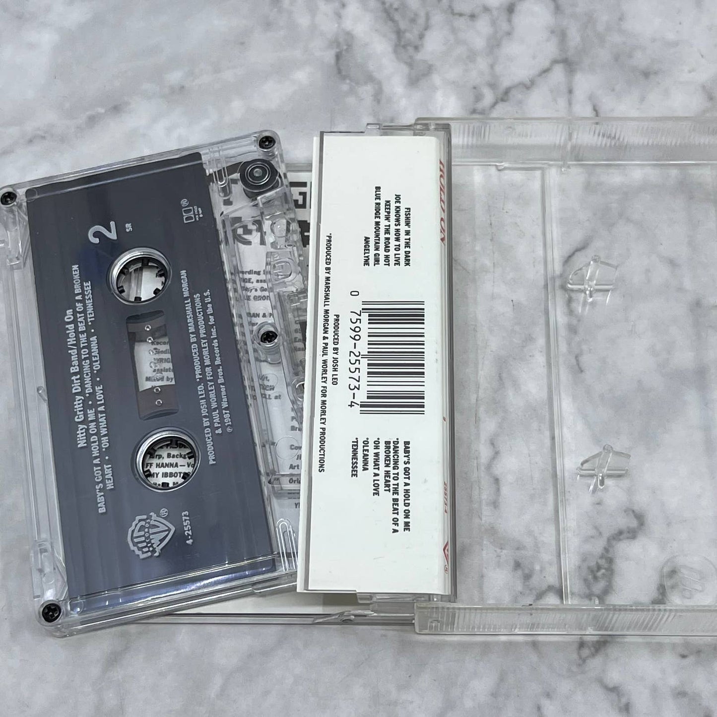 Nitty Gritty Dirt Band Hold On (Cassette) Cassette Tape TB6-22