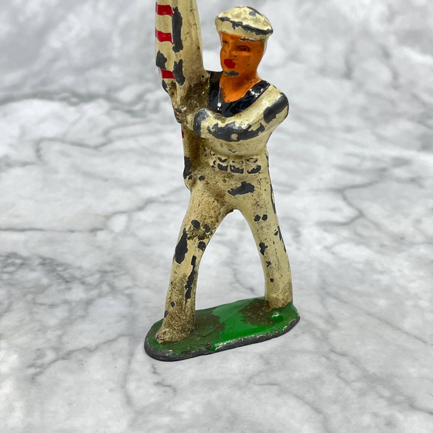 Manoil Barclay 1940s Lead Navy Toy Soldier Sailor WWI American Flag Carrier TJ1