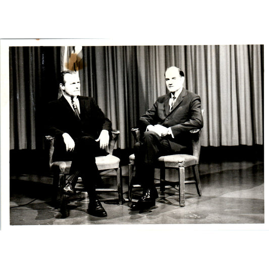 Senator George McGovern KELO Interview Leo Hartig 1966 Original Photo 5x7 B8