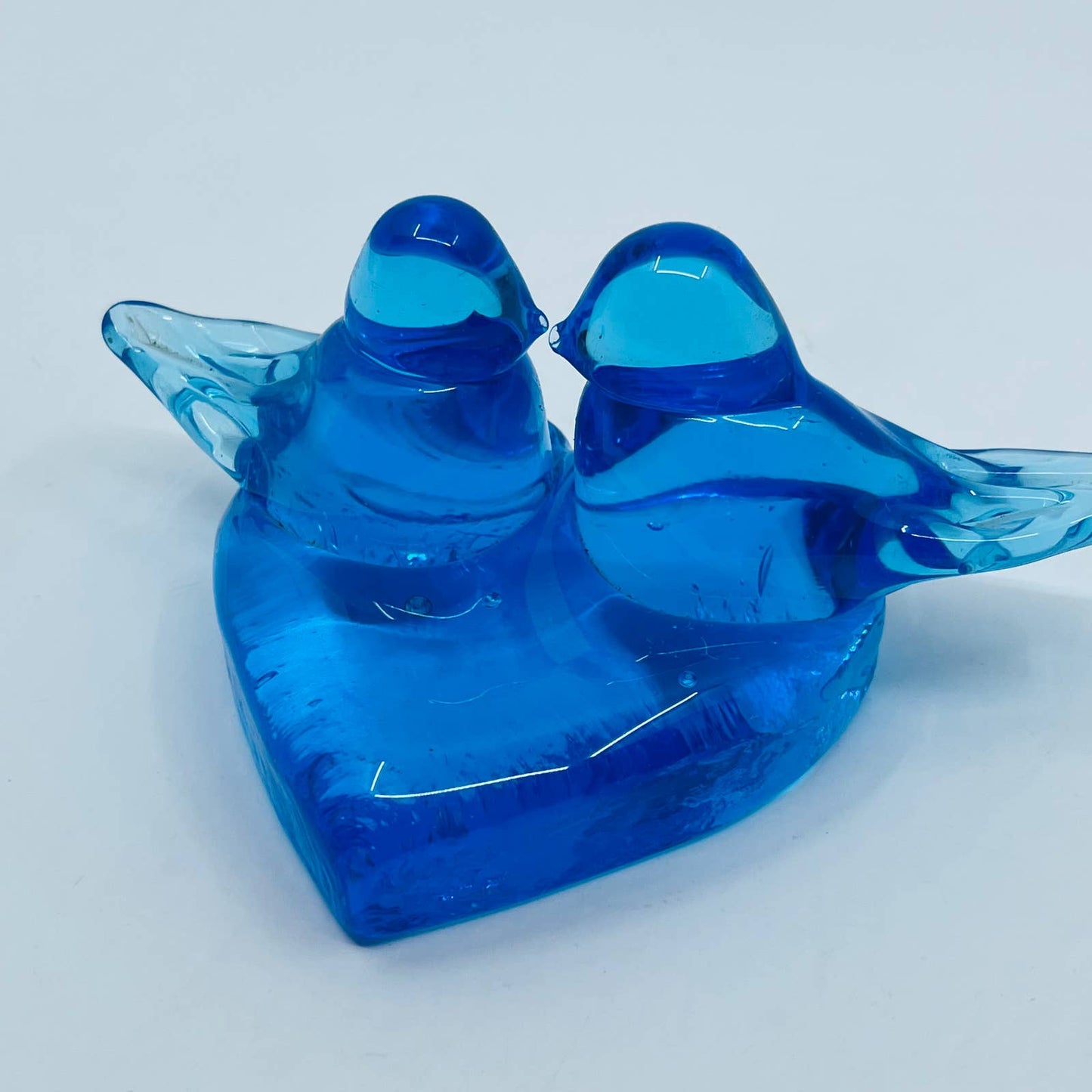 Kissing Heart Shaped Blue Birds of Happiness Blue Glass Paperweight 6x2.5” TD1