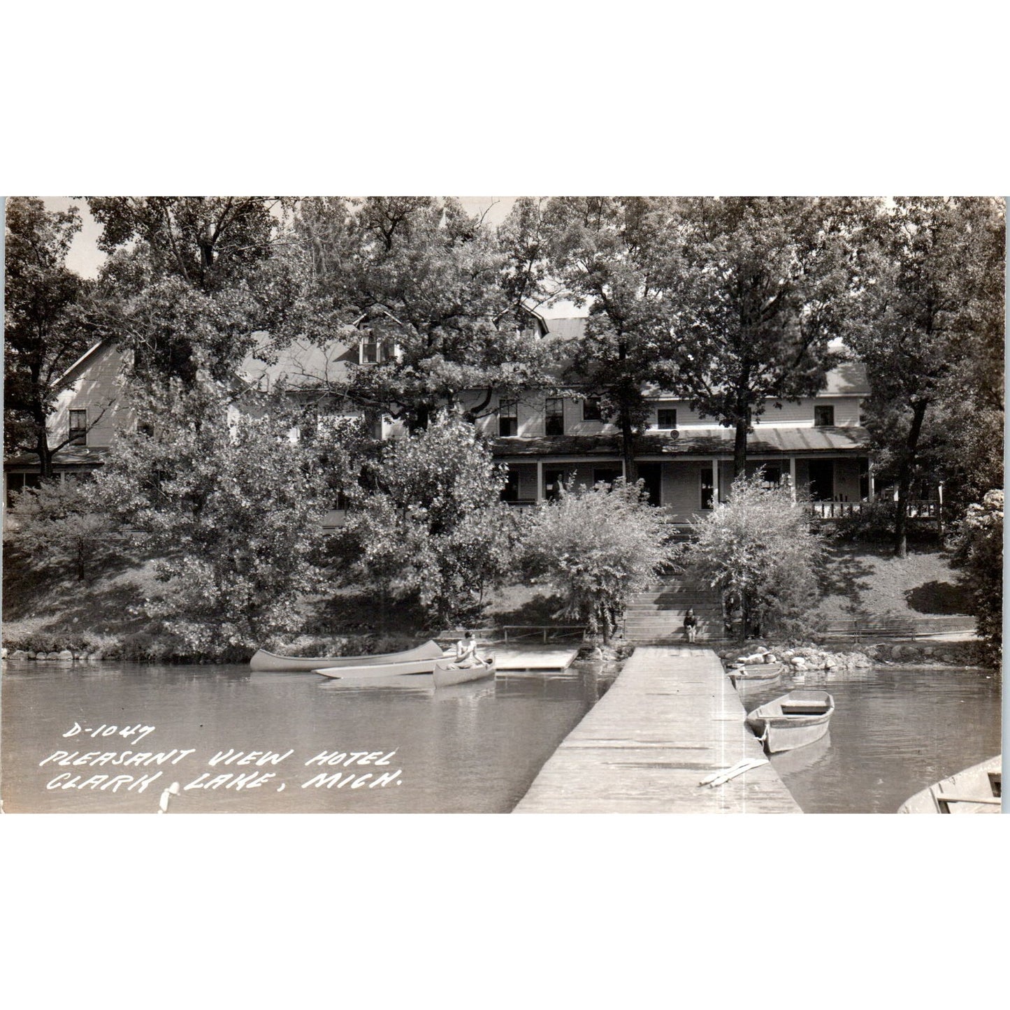 Pleasant View Hotel Clark Lake Michigan 1944 Original Postcard P2-3