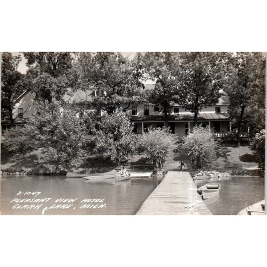 Pleasant View Hotel Clark Lake Michigan 1944 Original Postcard P2-3
