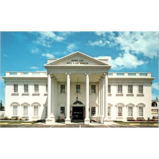 White House Doll & Toy Museum Anaheim Ca Original Postcard PB6