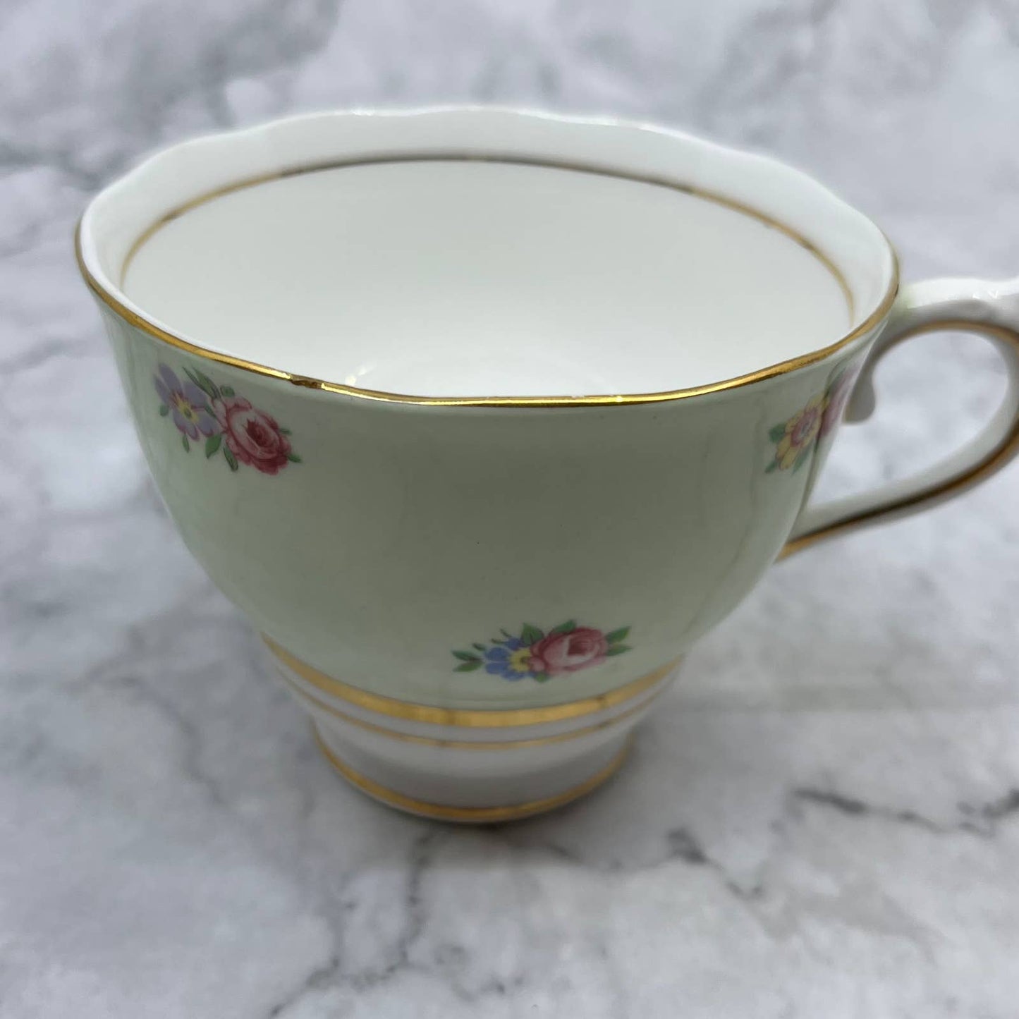 COLCLOUGH Bone China Cup and Saucer England  Yellow Gold Trim, Pattern Roses TD1