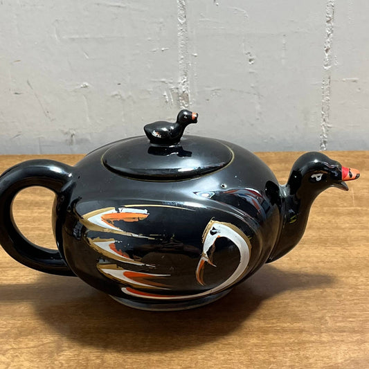 1950s Vintage Red Clay Pottery Black Duck Teapot Redware Japan 8 x 4” TG5