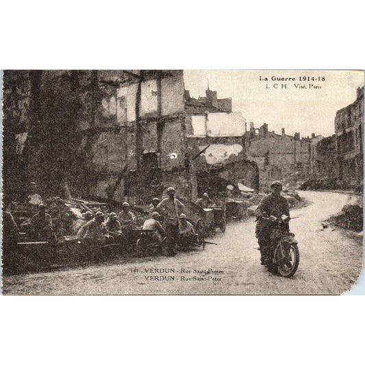 WWI Verdun Rue Saint Pierre La Guerre Original Postcard TK1-24