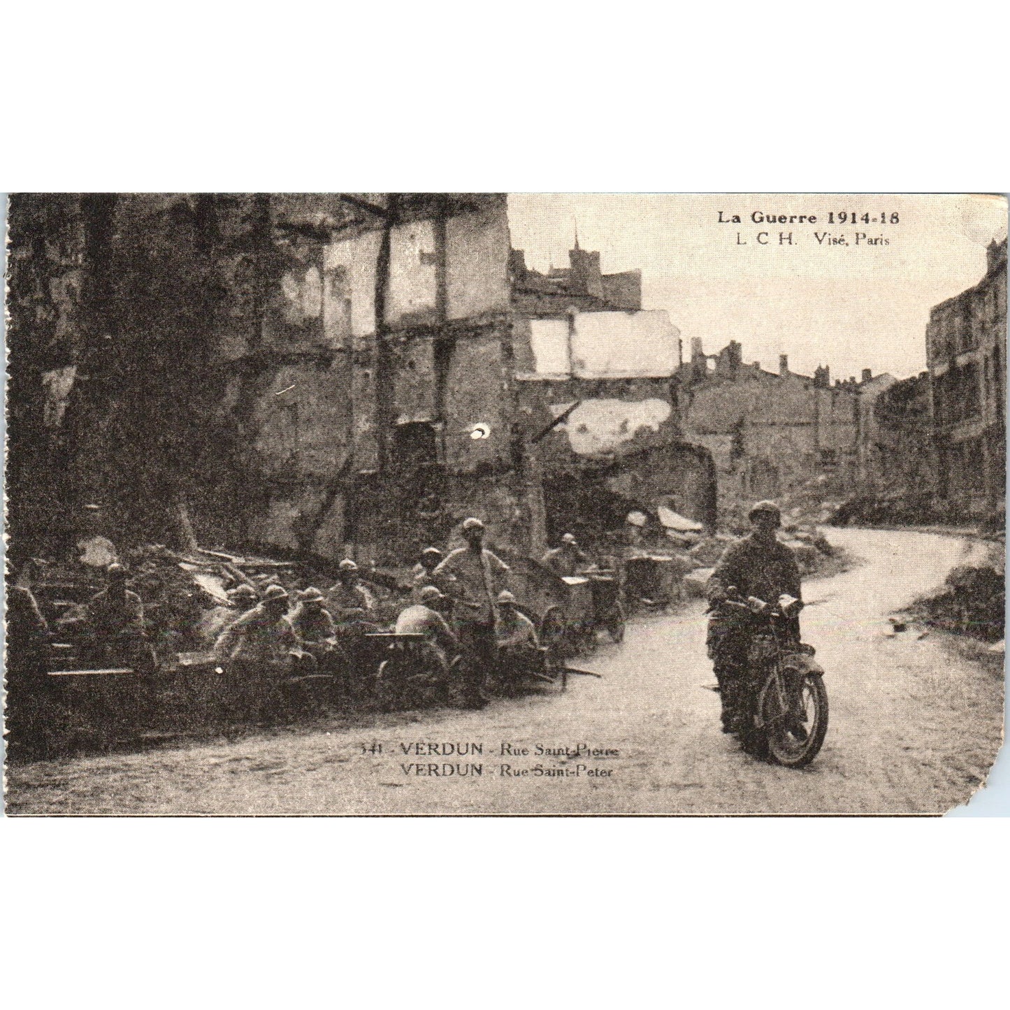 WWI Verdun Rue Saint Pierre La Guerre Original Postcard P1-13