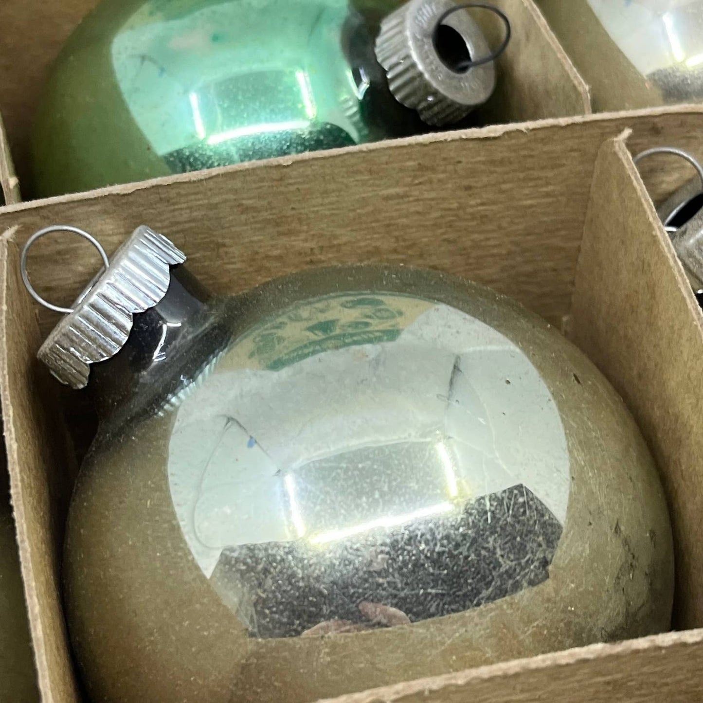 Shiny Brite 12 Vintage 3" Mercury Glass Ornaments Original Box  Silver Green TJ9