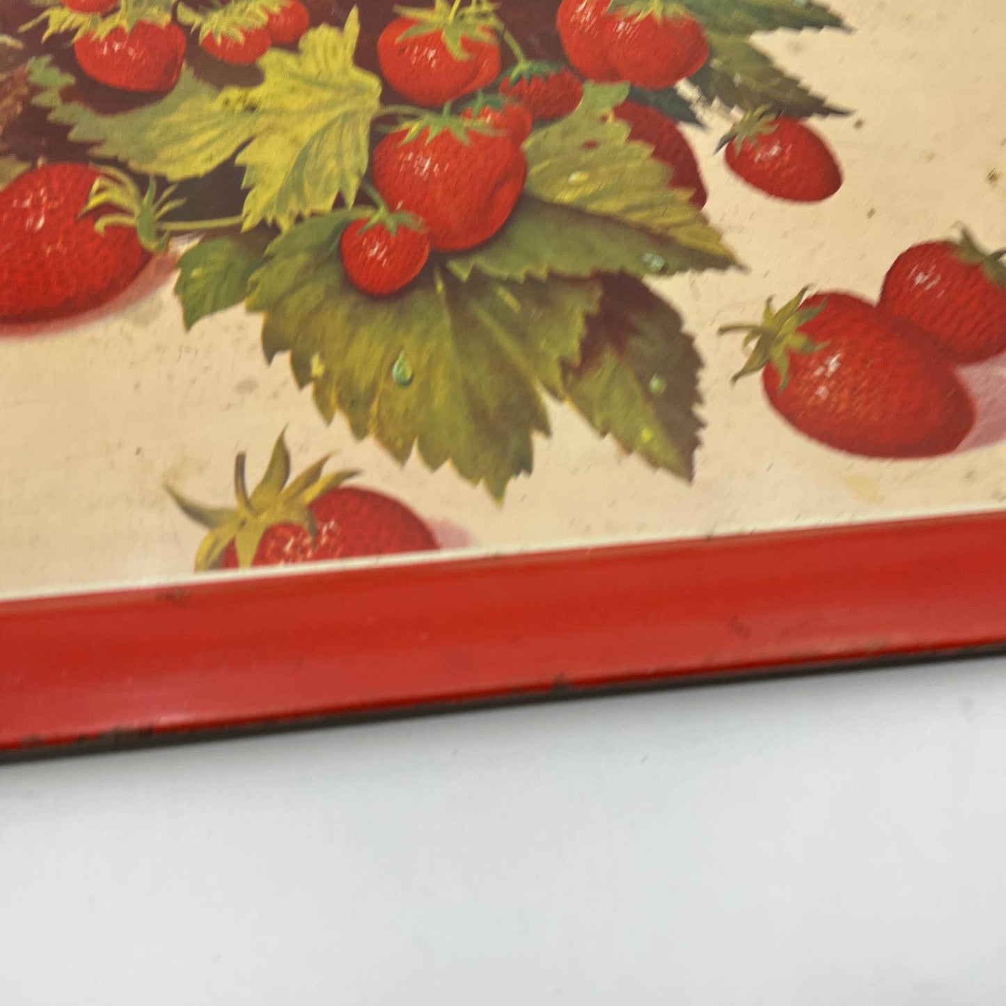 1940s Toleware Tin Enamel Strawberry Dinner Tray Set OF 4 - 17.5 x 13 TH2-1