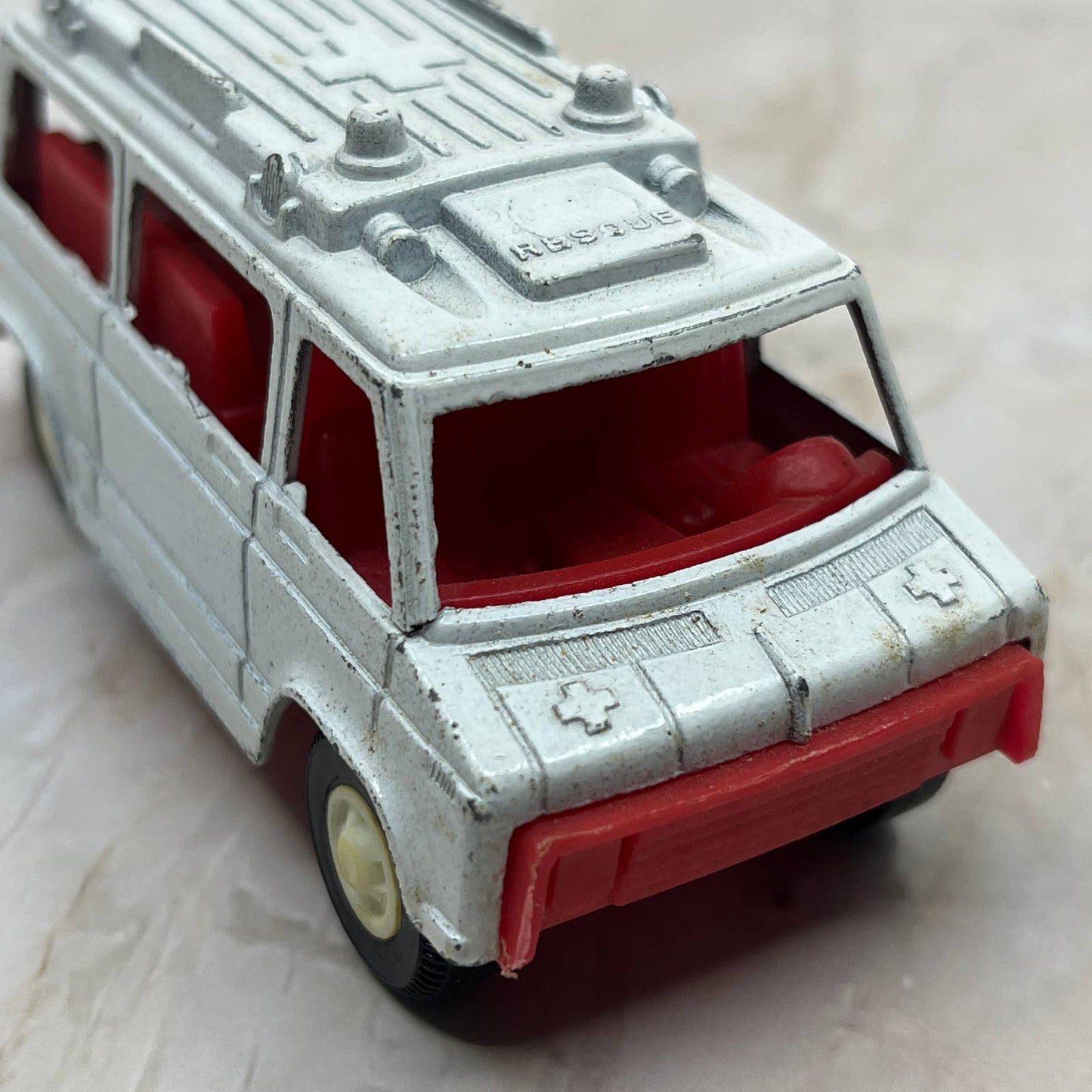 Vintage Tootsie Toy 4" White “Rescue Van” Ambulance Vehicle Made In USA TC5-S2