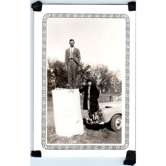 1940s Unusual Photo of Man Standing on Cement Block and Woman on Car 3x5 SE5