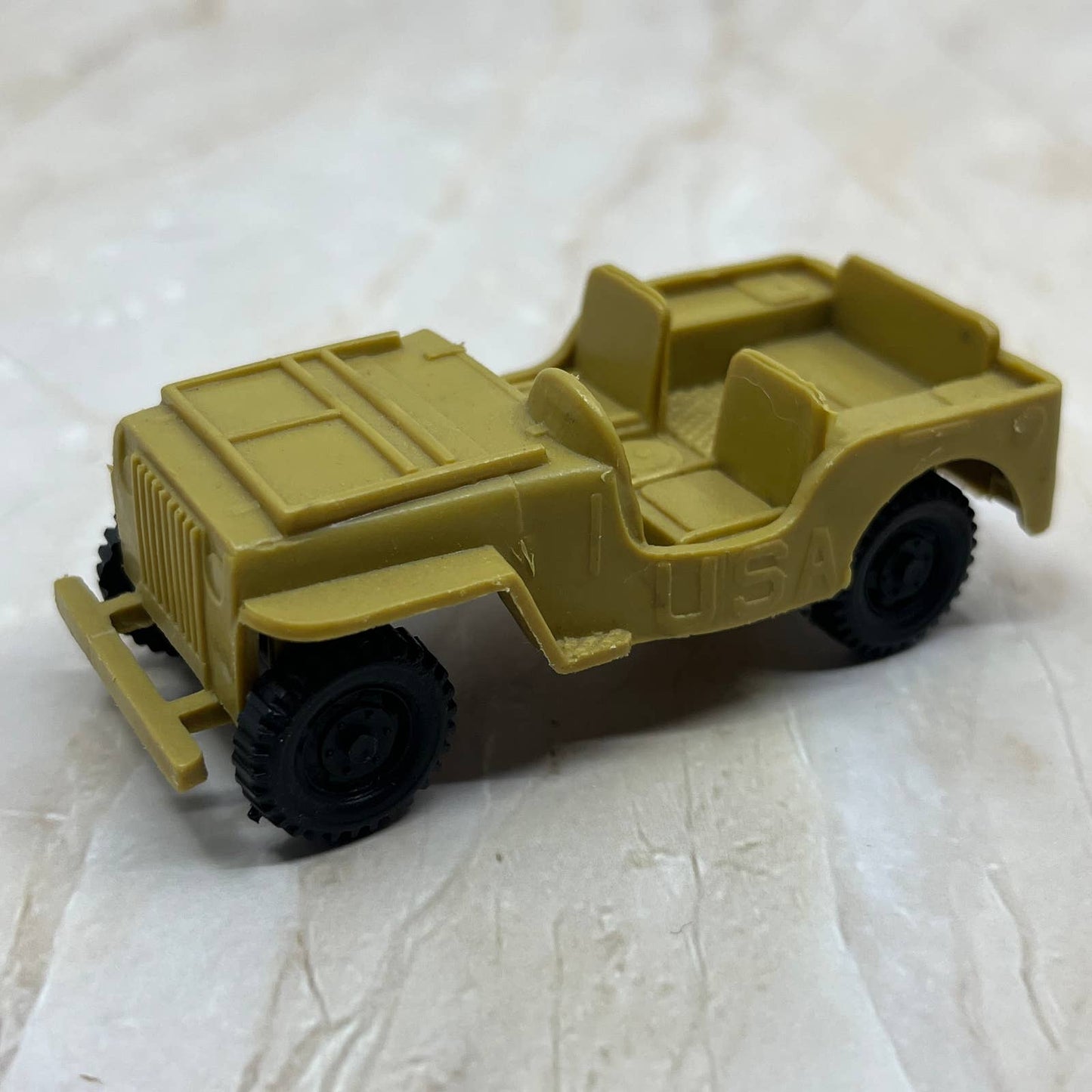Vintage Army Jeep w/ Trailer Hitch - Olive Tan Plastic - 3.25 inch TC5-S2