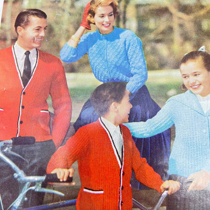 1960 Spring NEEDLEWORK & Crafts McCall's MAGAZINE 83 Bazaar Items TF5