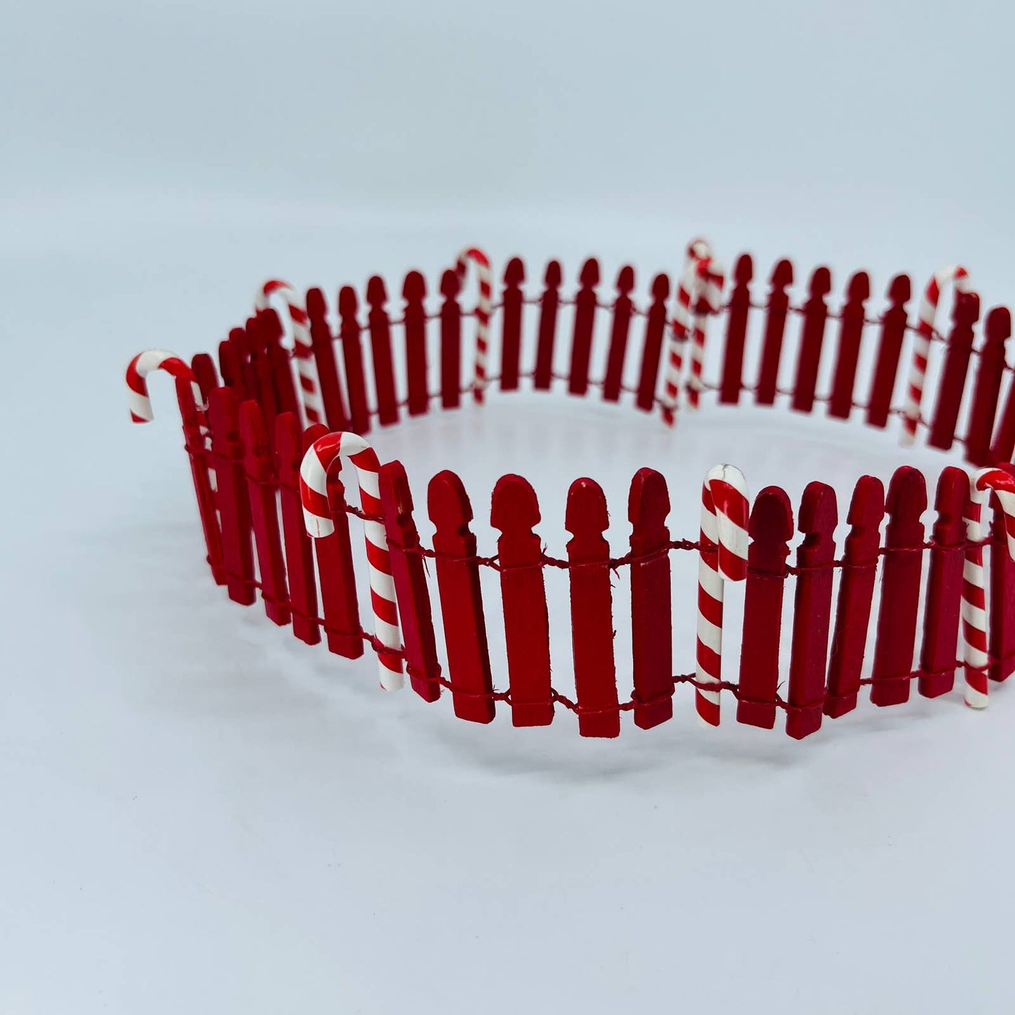 Vintage Flexible Candy Cane Red Picket Fence for Christmas Village 23” TE1