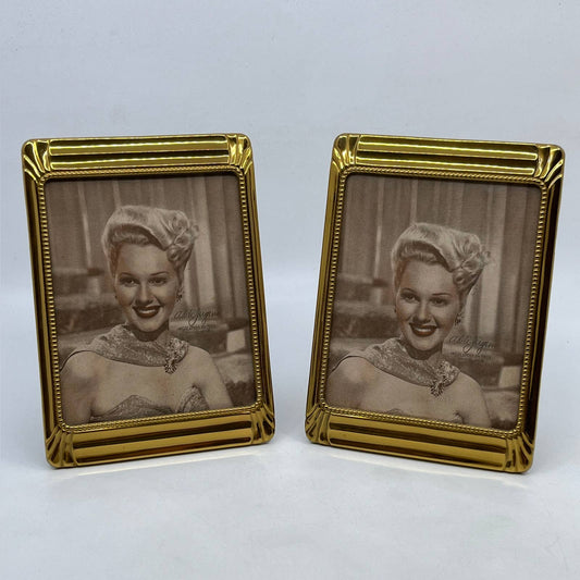 Vintage MCM Ornate Brass Tone Set of 2 Frames 7x5” TH6