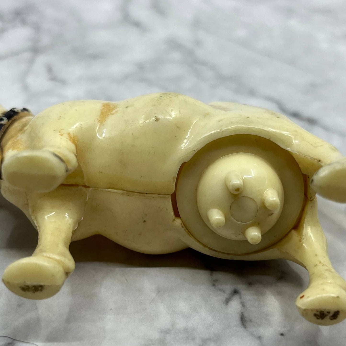 Vintage 1950’s Marx Plastic Milking Cow Toy 4x2.5” SE6