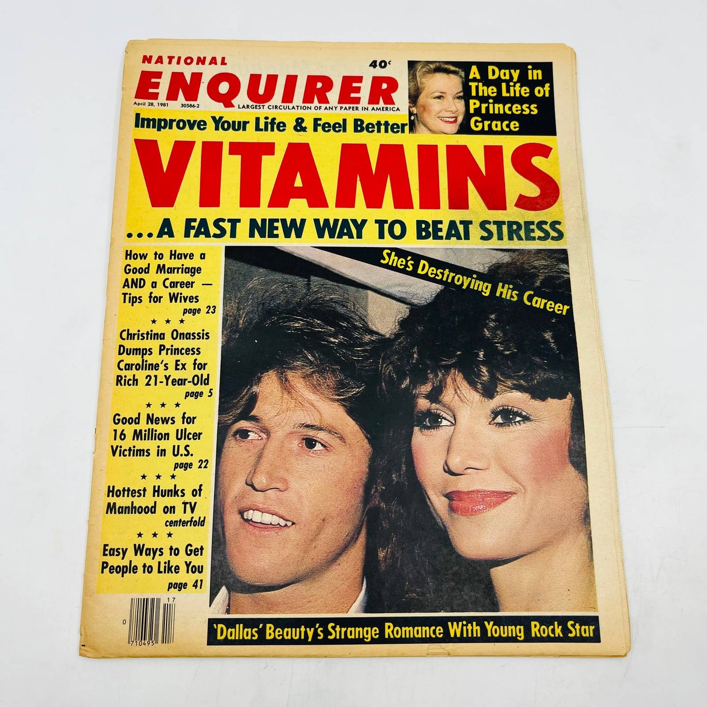 National Enquirer 1981 Dallas Porcupine Man Princess Caroline Giraffes FL2