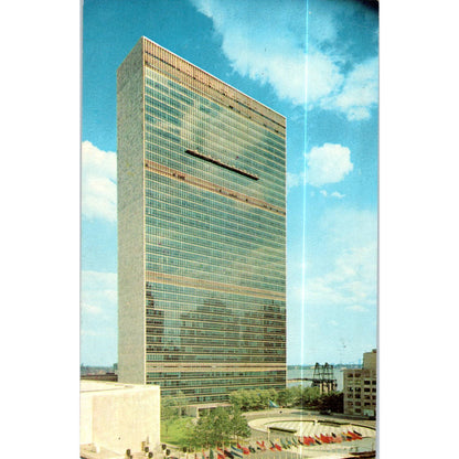 United Nations Building 1960s Original Postcard TK1-P18