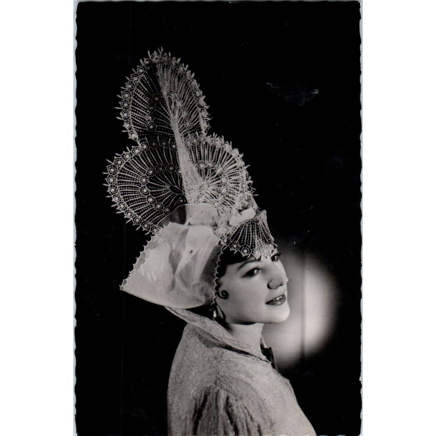 La Vendée COiffe Des Sables-d'Olonne Original Postcard TK1-22