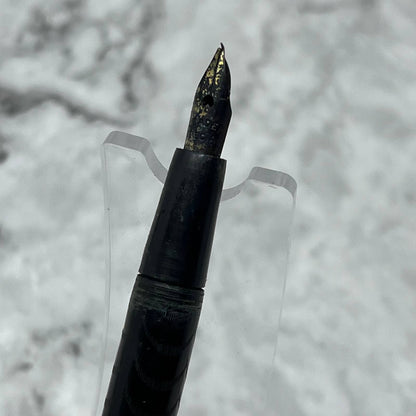 Vintage Black Textured Celluloid Fountain Pen Marked "Leader" On Pump & Nib SA2