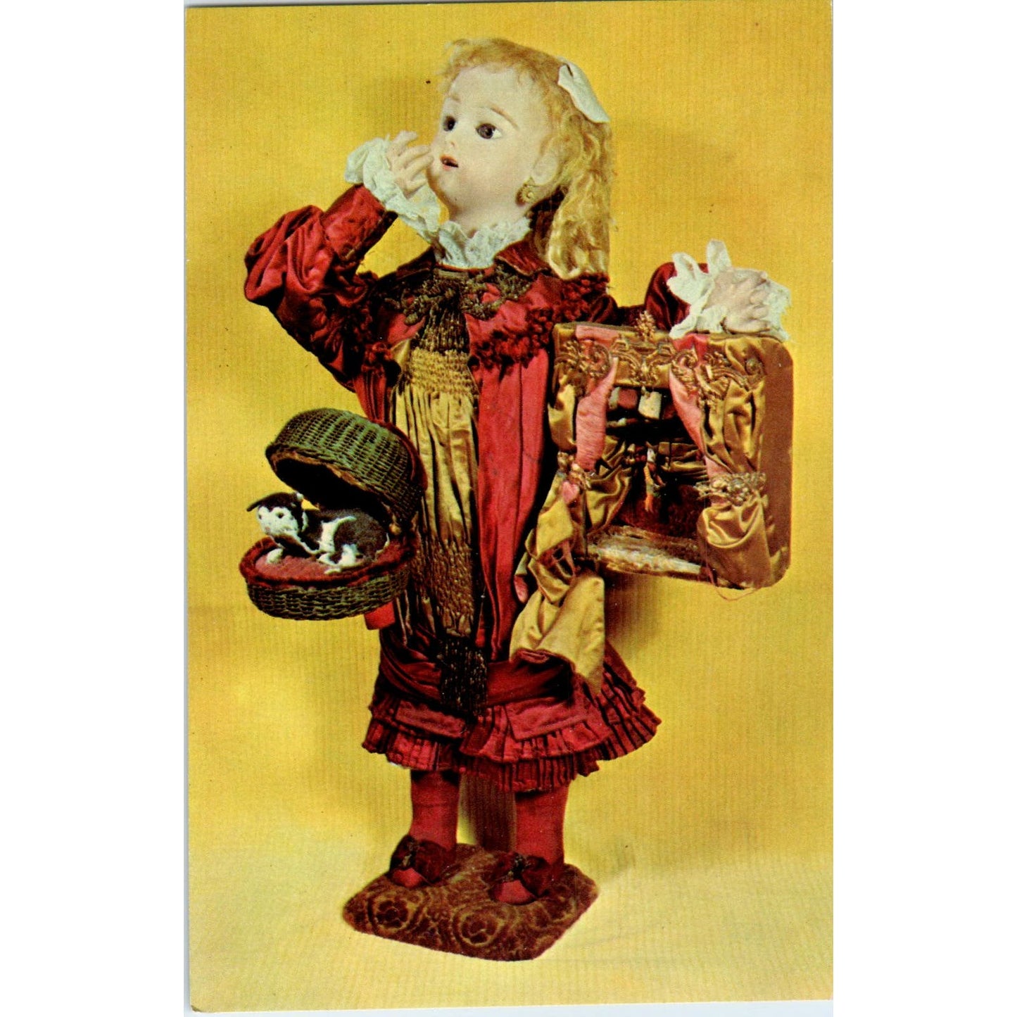 French Automaton Doll Mary Merritt's Doll Museum Original Postcard PB10