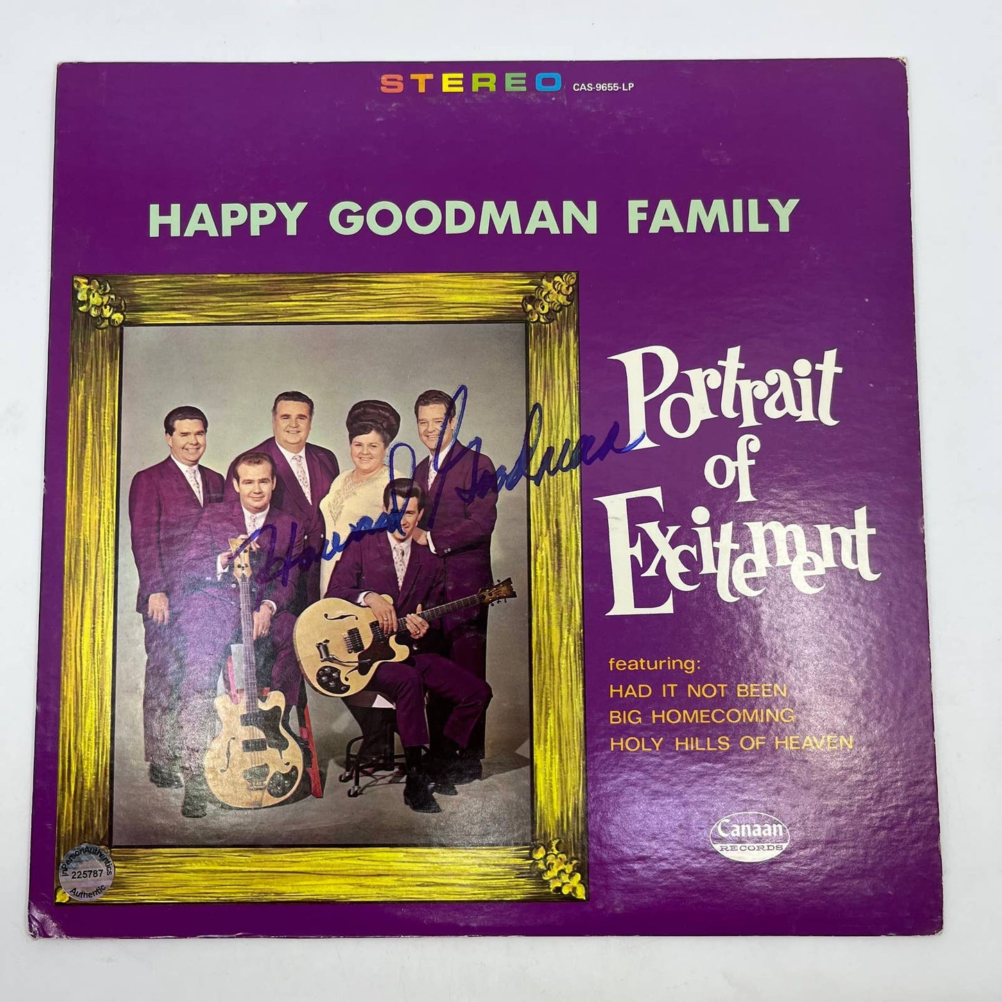 Happy Goodman Family Portrait of Excitement Record Signed Authenticated TH3