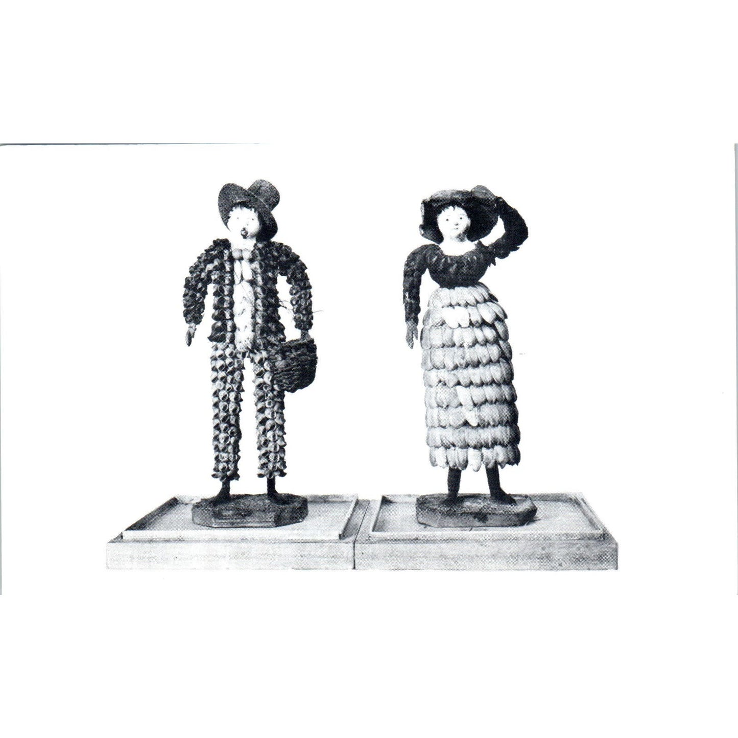 Primitive Type Shell Dolls Shelburne Museum VT Original Postcard PB8