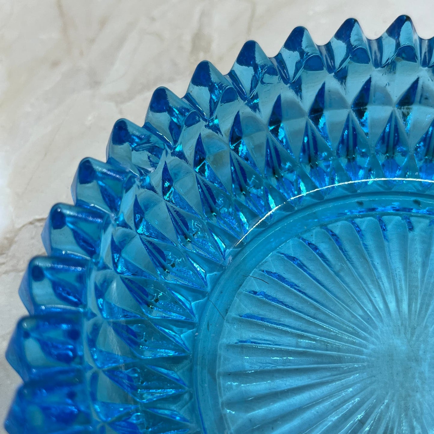 Aqua Blue Diamond Hobnail Glass Glass Candy Dish Powder Jar Metal Handle TE5