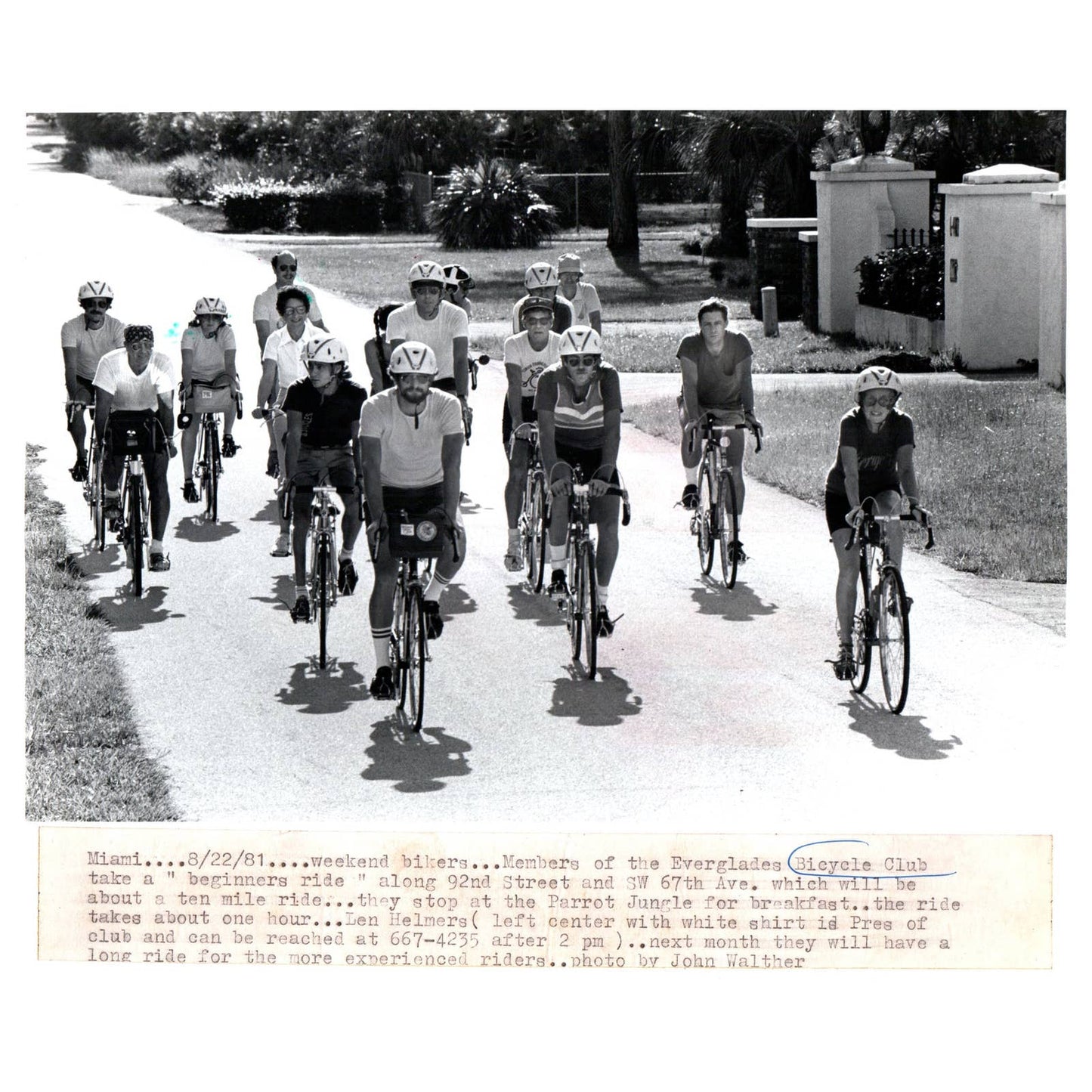 1981 Press Photo Cycling Everglades Bicycle Club Along 92nd St Miami FL 8x10 AD3