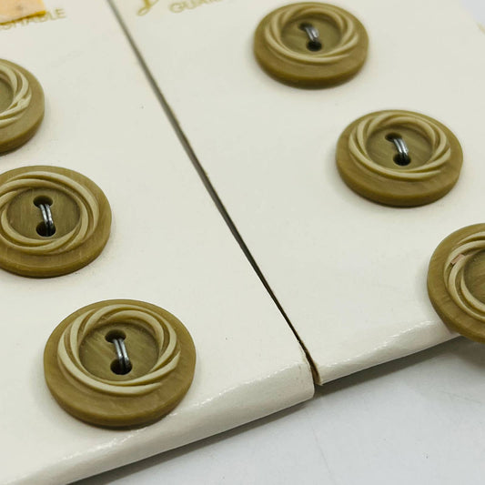 Vintage La Chic Buttons Beige 16mm 5/8 SB5