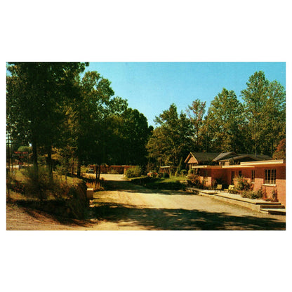 Vintage Postcard - Tween Lakes Motel Clayton GA Mr & Mrs Bill Wilson AD9