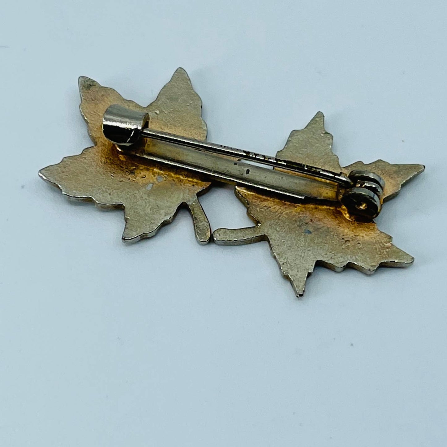 Canada St. Thomas Maple Leaf Enamel Pin Pinback Lapel Hat SB3