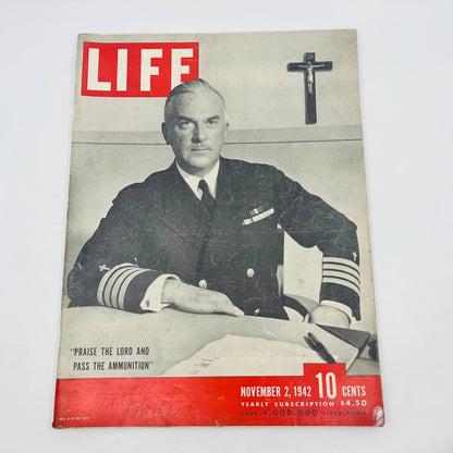 Life Magazine, Nov 2, 1942, WWII, Navy dive bombing, USS Iowa TD9