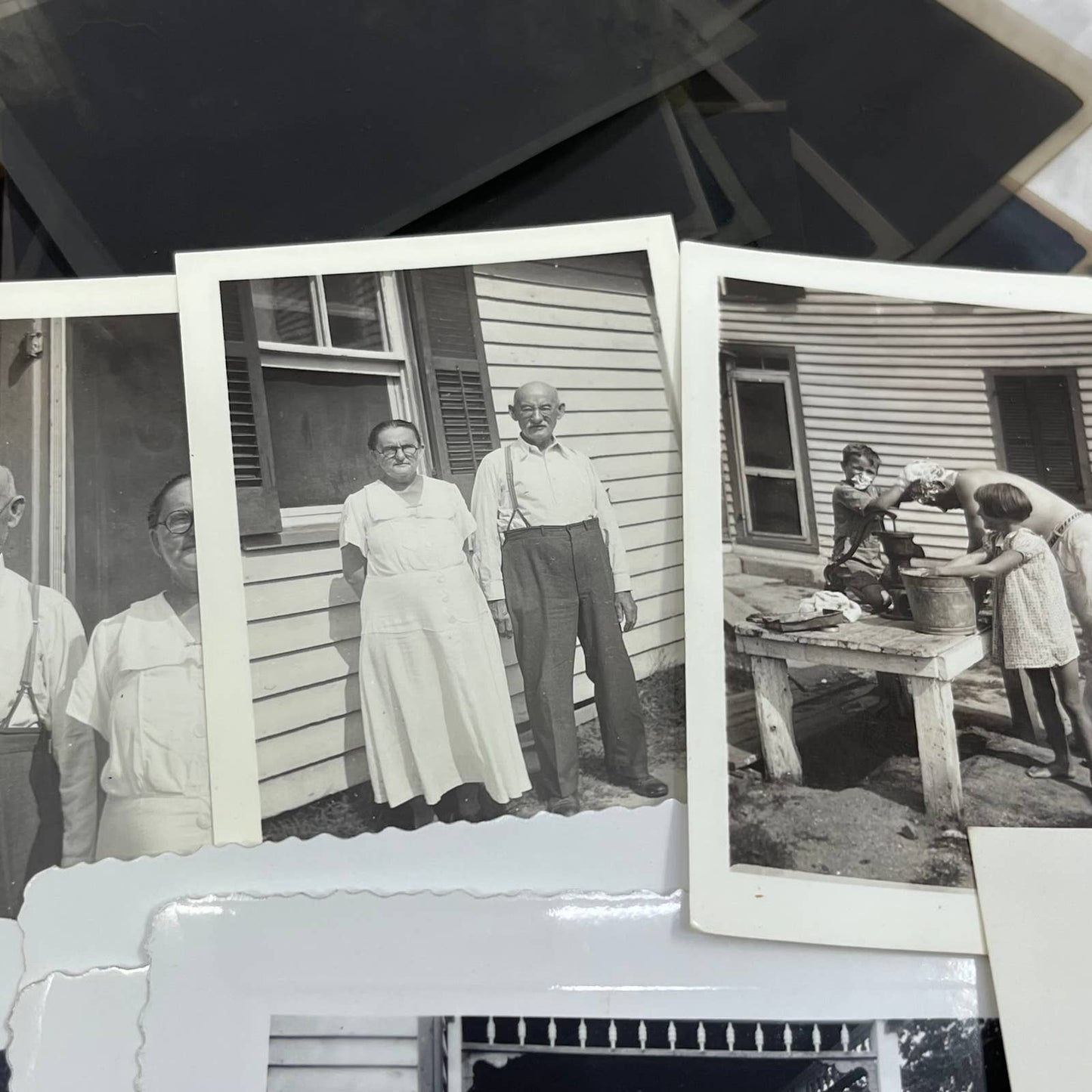 c1940 Collection of Photos & Negatives White Stone VA Family Gathering TJ9-PG2