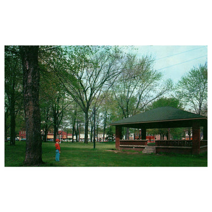 Vintage Postcard - Andover Ohio Public Square Intersection of US 6 & Hwy 5 AD9