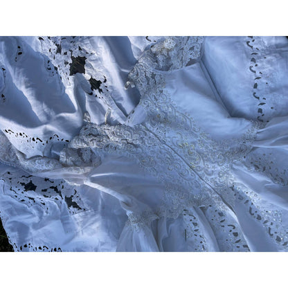 Vintage Forever Yours David’s Bridal Wedding Dress with Long Train