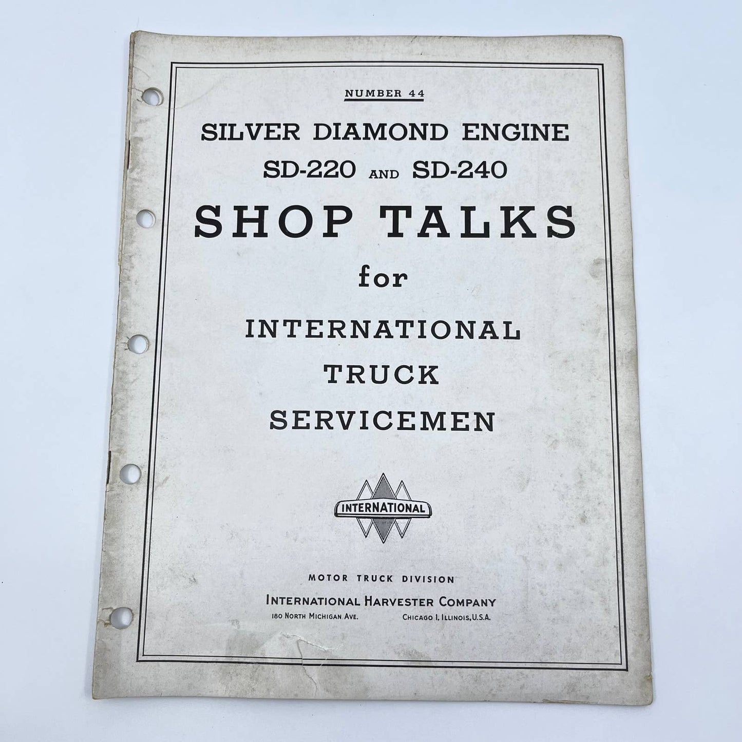 1940s Shop Talks IH Servicemen #44 Silver Diamond Engine SD-220 & SD-240 TF8-2