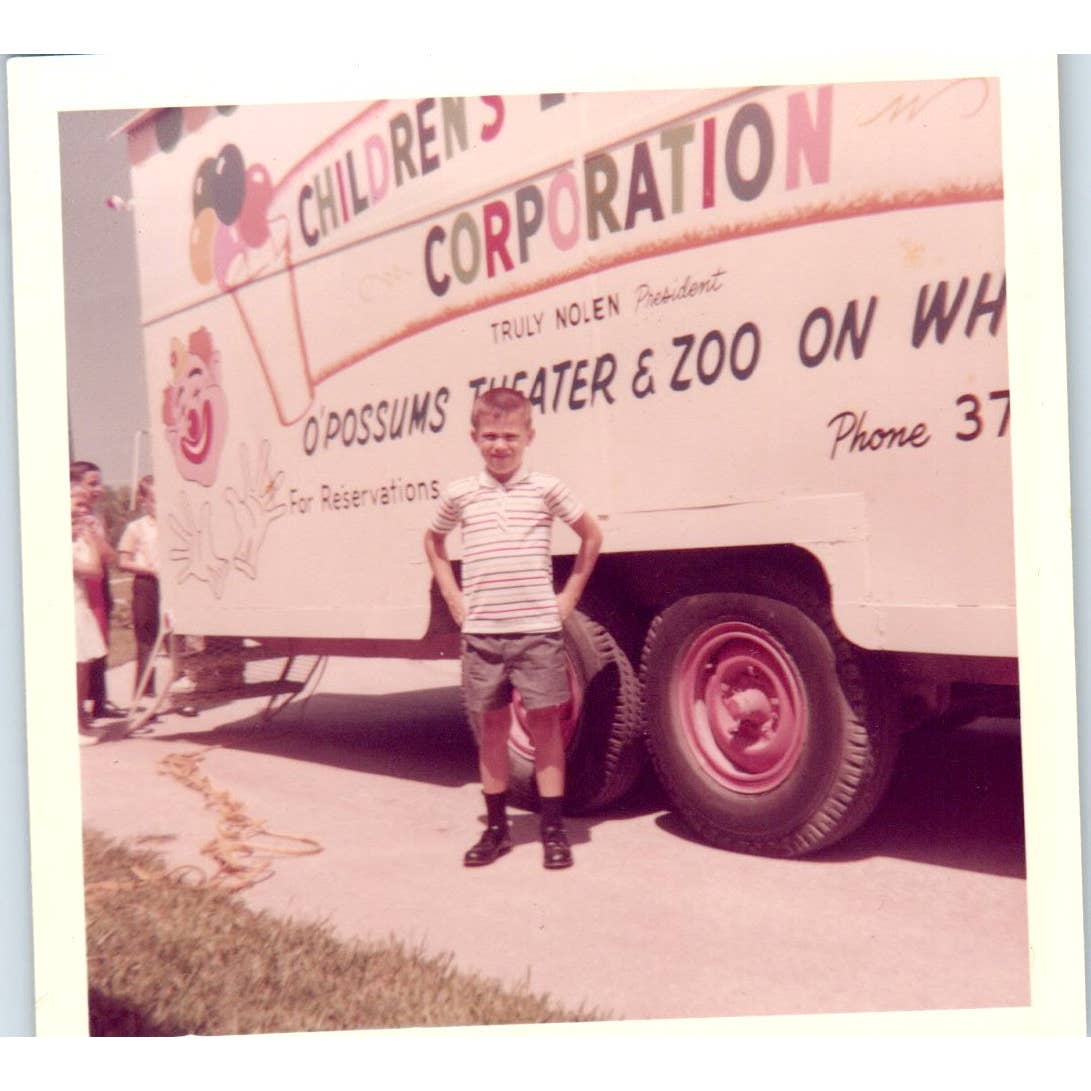 1950s Photograph Truly Nolen Opossums Theater & Zoo on Wheels Truck 3.5" SE5