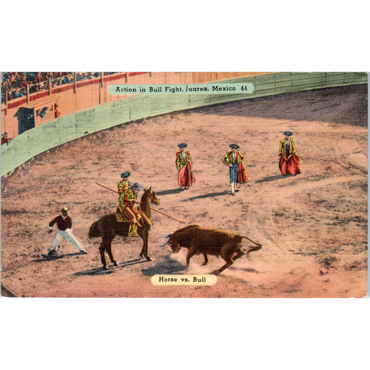 Action in Bull Fight Juarez Mexico 1943 Original Postcard P3-3
