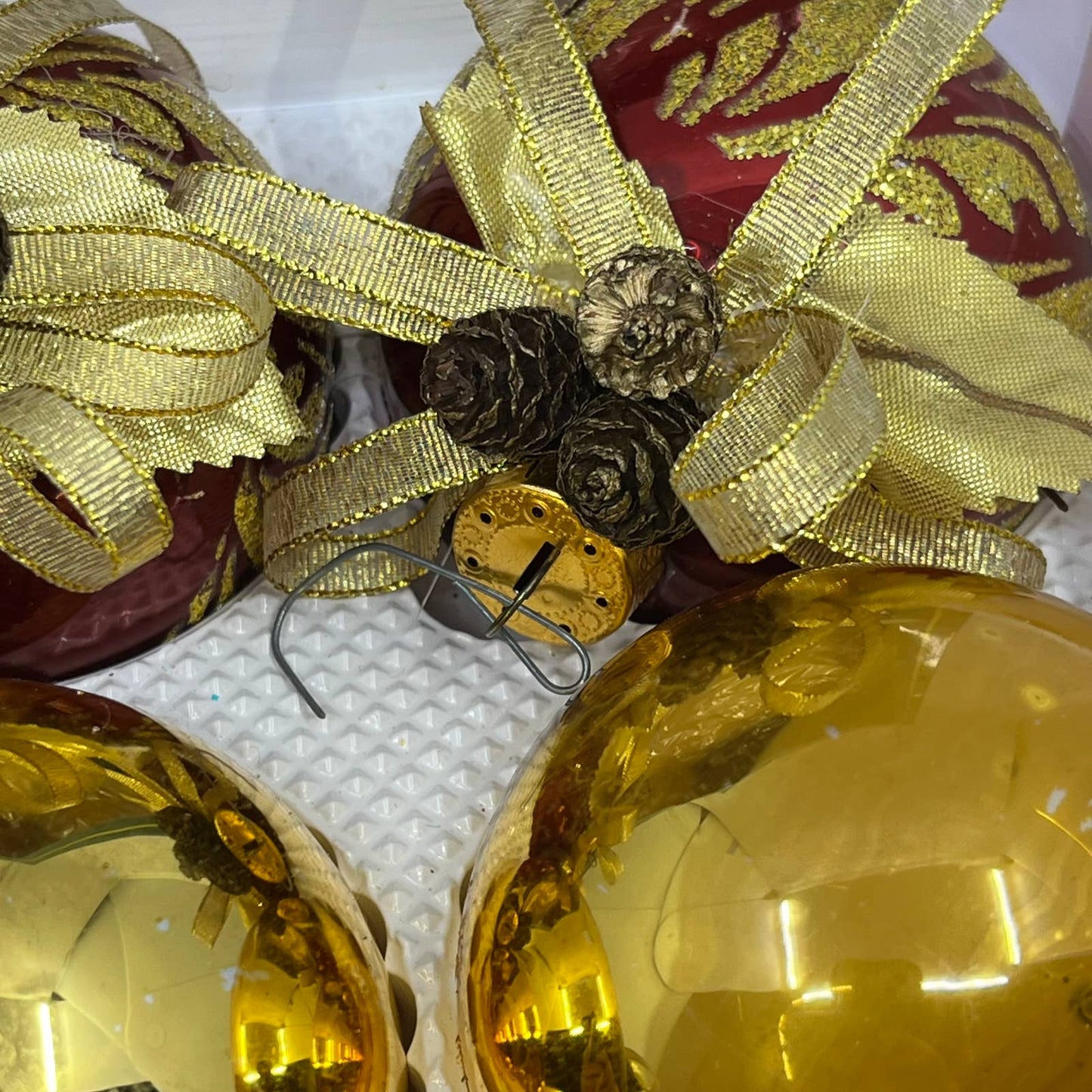 Visions by HOLLY 16 Vintage 2 5/8" Glass Ornaments Box Red Stencil Gold OT1
