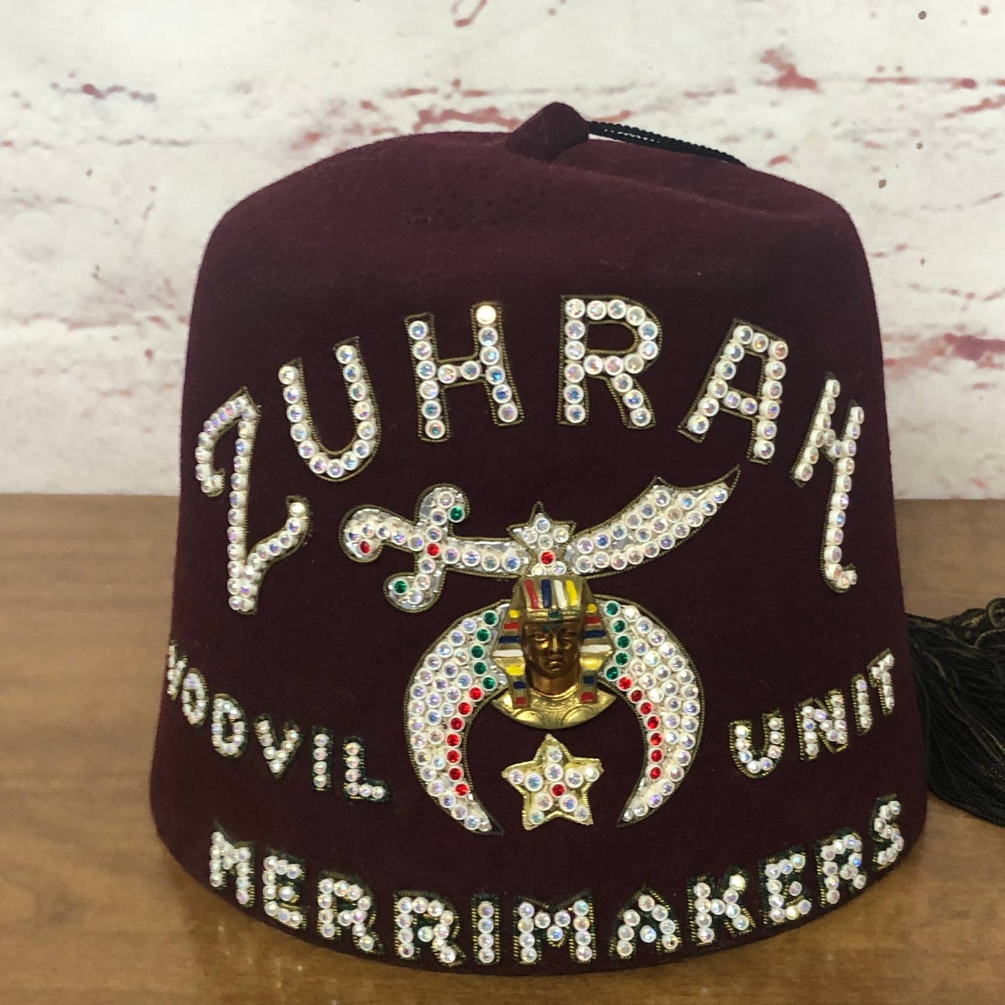 Zuhrah Merrimakers Vodvil Unit Masonic Shriner Fez Hat Rhinestone Sphinx HB1