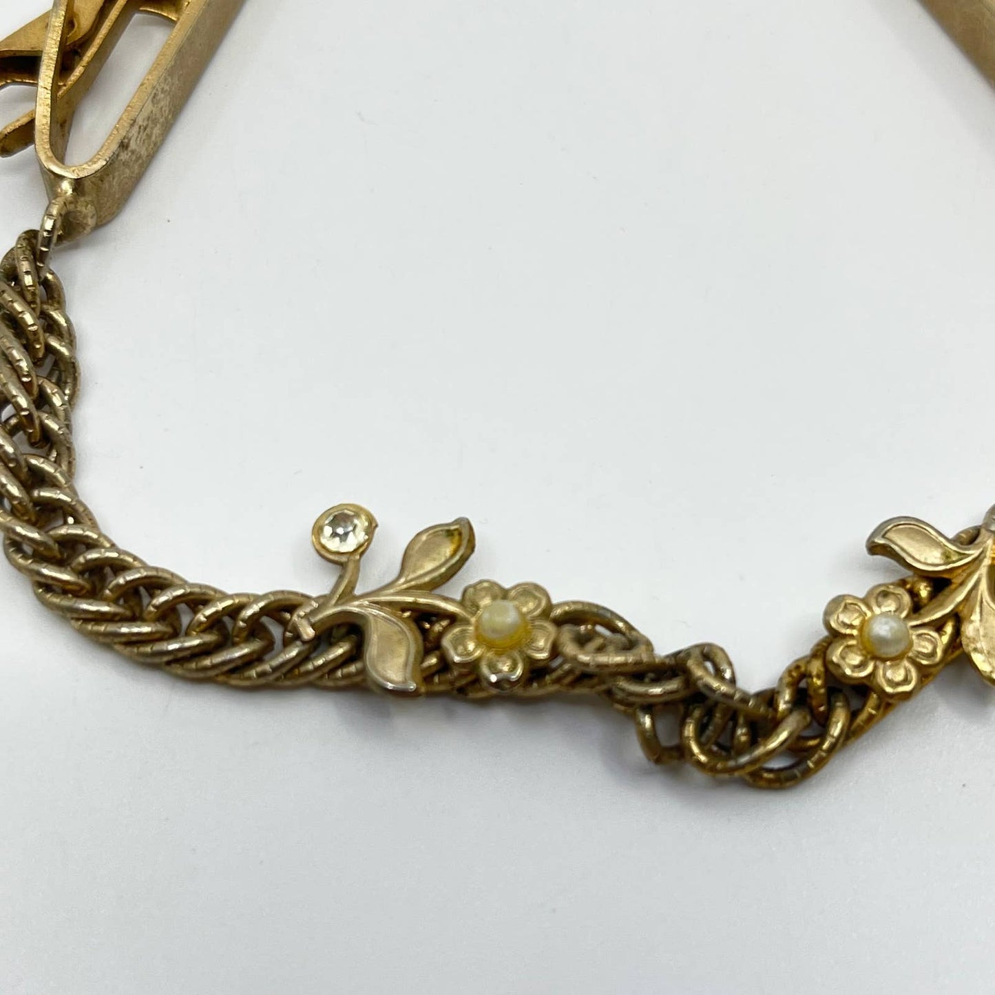 Vintage Art Nouveau Gold Tone Cape Chain Floral Rhinestones SD4