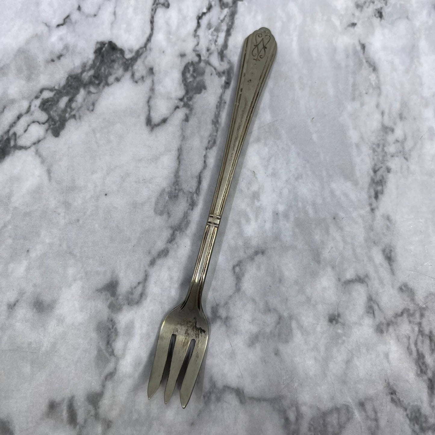 Antique Crusader Silverplate Cocktail Fork SE6-10