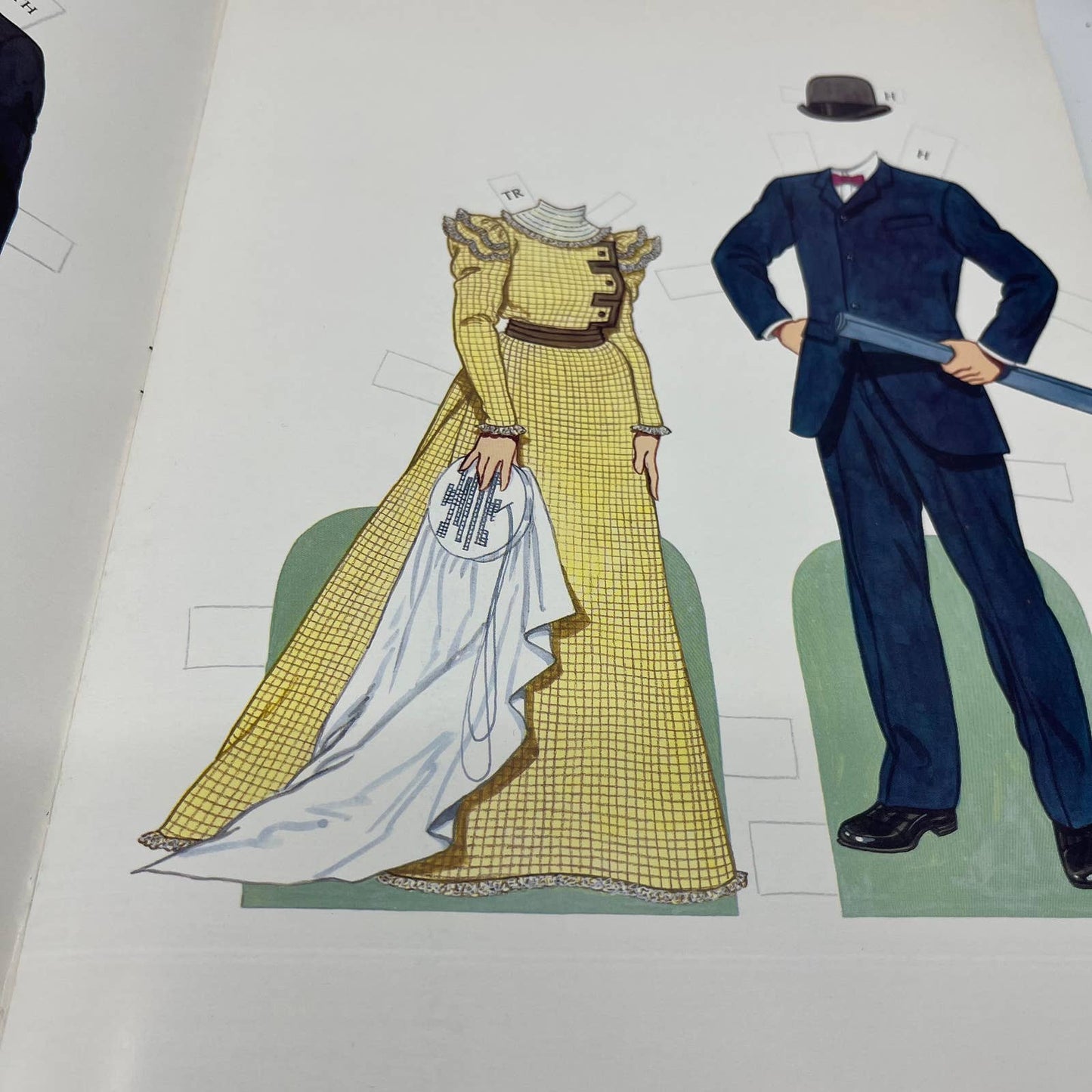 1987 American Family in the 1890s Paper Dolls in Full Color B6