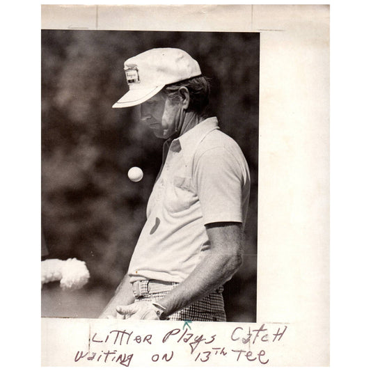 1975 Original Press Photo Golf Gene Littler Waiting to Tee Off 8x10" AD2