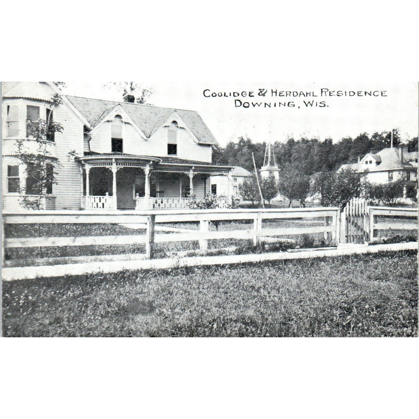 Coolidge & Herdahl Residence Downing Wisconsin Original Postcard TJ9-P3